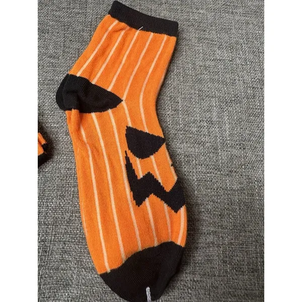 Pack of 2 Womens Halloween Socks Striped and Jack O Lantern Orange Black - Image 6