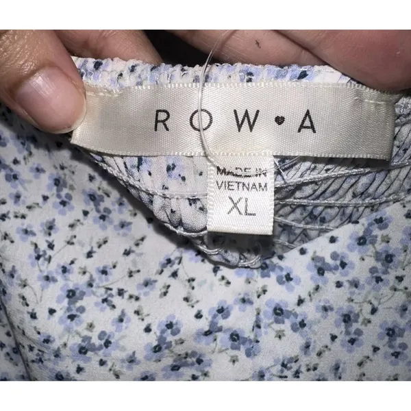 NEW Row A Mini Dress Womens Sz XL White Floral Tiered Smocked Adjustable Straps - Image 3