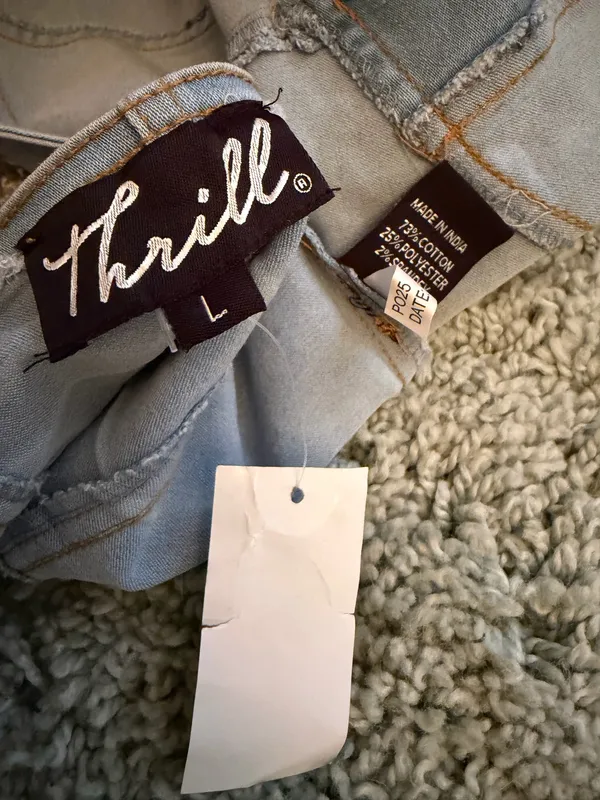 Thrills Super stylish top Size Lg 🌸 - Image 6