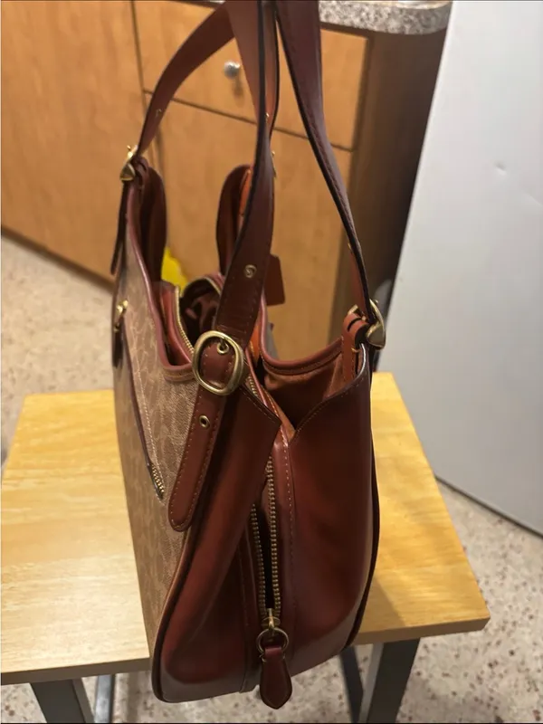 COACH Lori Shoulder Bag Tan Rust Signature Canvas Shoulder Bag C4825 - Image 10
