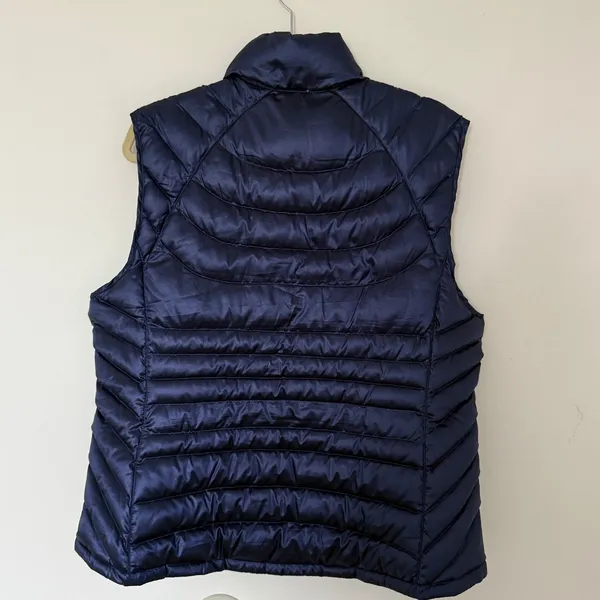 Bernardo Navy Blue Goose Down Puffer Vest Embroidered Logo Quilted Outerwear XL - Image 3