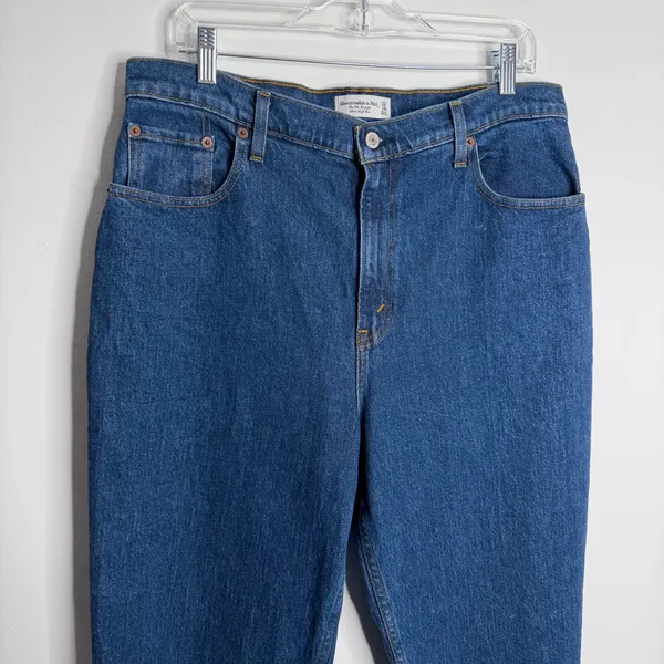 NWOT Abercrombie & Fitch‎ Curve Love 90s Straight Ultra High Rise 32/14 Short - Image 6