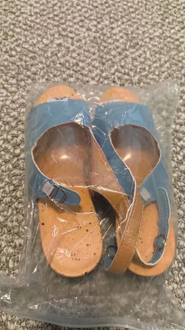 Blue Women's Wedge Sandals with Strap 8.5 runs large never worn - Image 3