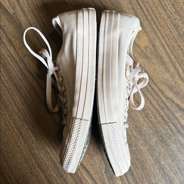 Converse Size 7.5 Pale Pink Low Top Sneakers Shoes - Image 6
