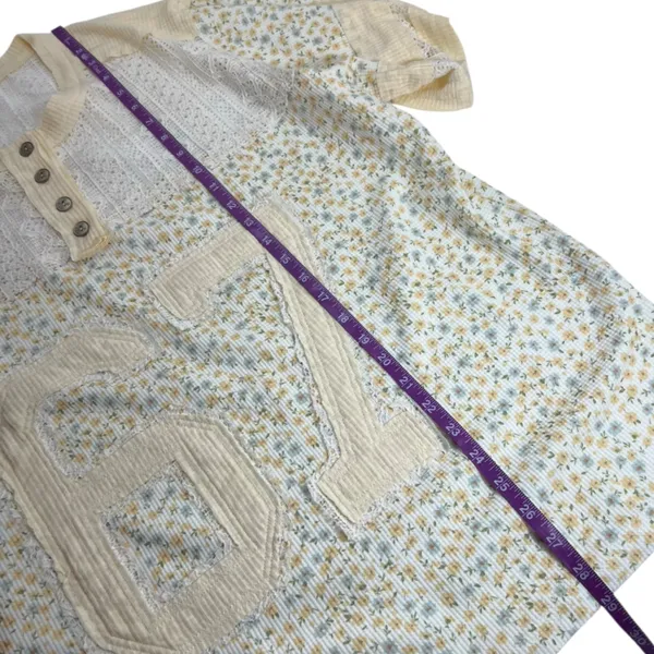 POL Number Floral Crochet Button Detail Half Sleeve Top - Image 9