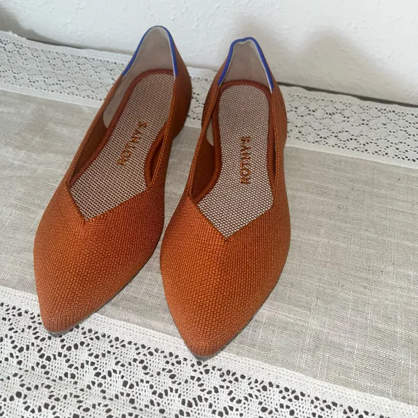 Women's Rothy's The Point Ballet Flat in Burnt Orange Rust Brown Size 5 - Image 3