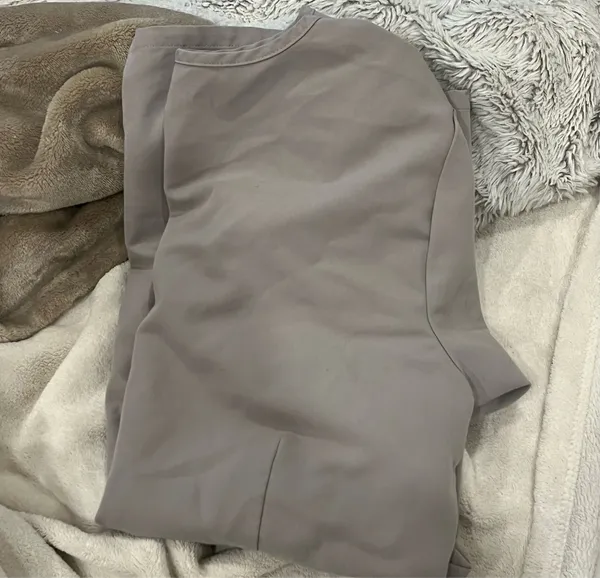 FIGS Scrub Top - Image 4