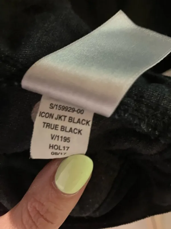 Gap Icon Velvet Jacket in True Black Small Collared Button Down Boxy Denim - Image 6