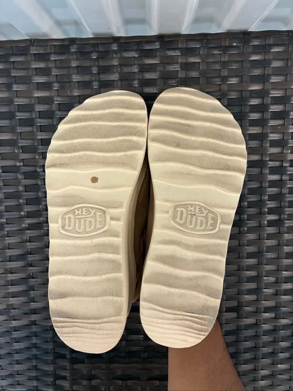 Hey Dudes Delray clogged suede shoes women’s size 8 ￼ - Image 5