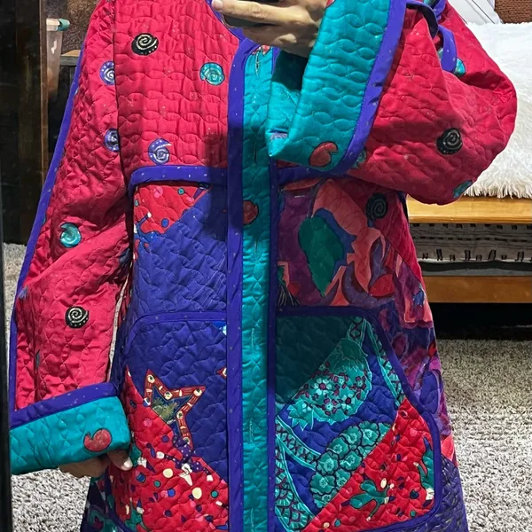 Quilted jacket w/doves multi colored. Red Size XL - Image 6