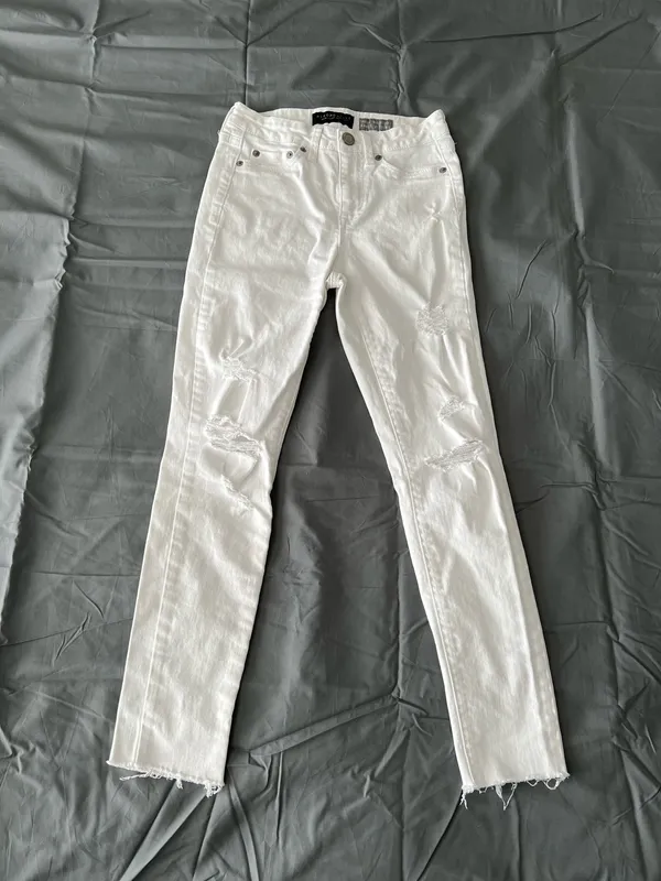 White High Waisted Raw Hem Destroyed Ankle Jeggings - Image 2