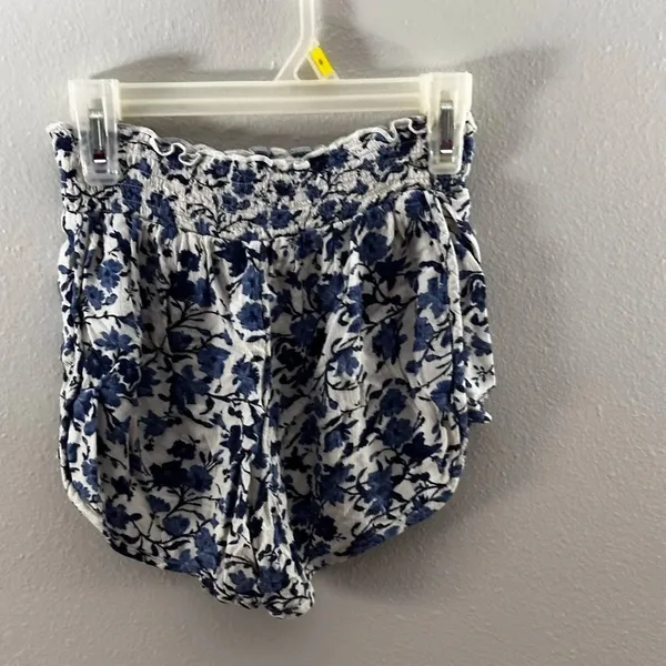 American Eagle Women Elastic Waist White/Blue Floral Loose Shorts size‎ XXS - Image 6