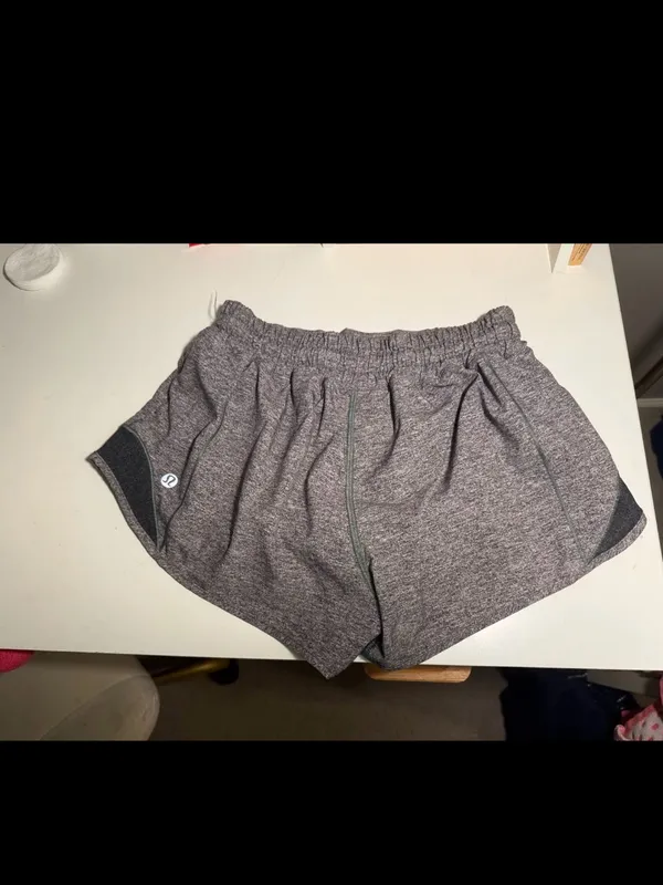 Lululemon 2.5 Inch Lowrise Hotty Hot Shorts - Image 3