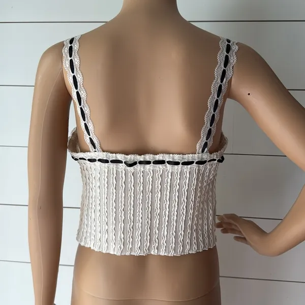 Floerns Lace Trim Tie Front Camisole Textured Sleeveless Crop Cami Top Sz S - Image 4