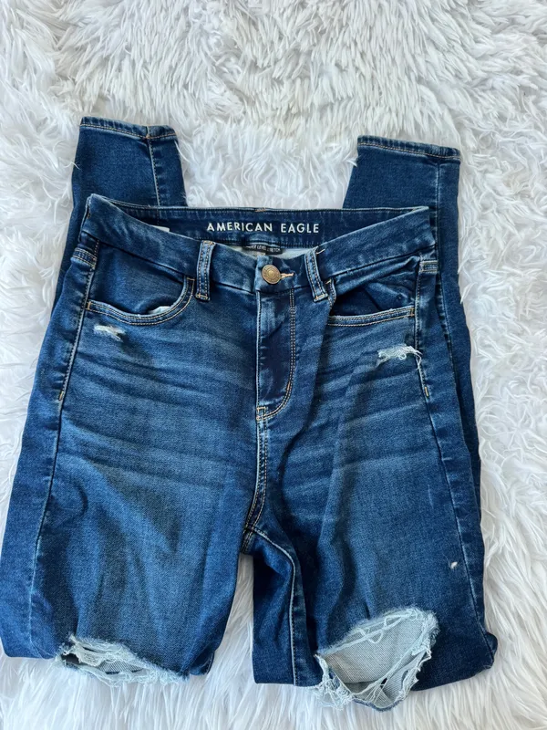 American Eagle Jeans - Image 3