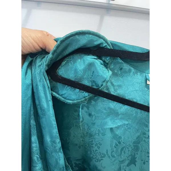 Victoria's Secret Women's Vintage Gold Label 90’s Green Satin Bath Robe Size M/L - Image 6