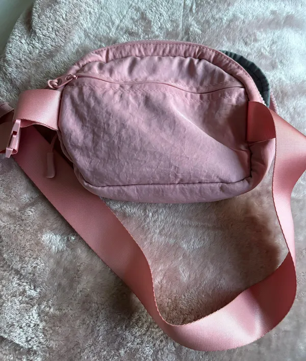 Belt Bag Pink - Image 3
