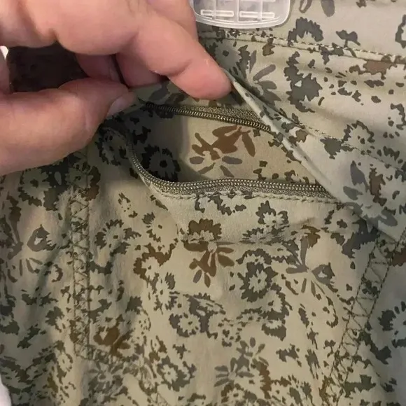 Eddie Bauer Travex Skort Womens‎ 10 Olive Green Floral Hiking Outdoor Skirt - Image 5