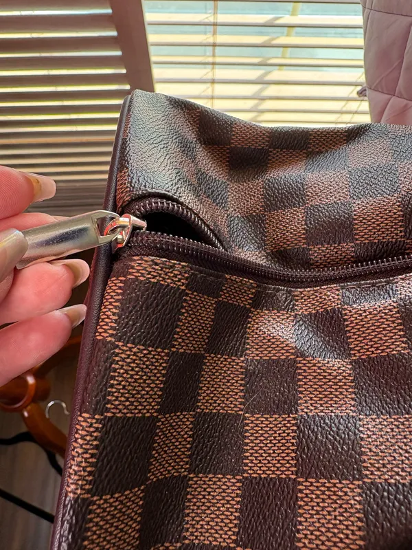 Benoss Milan Brown Checkered Weekender Duffel Travel Bag - Image 7