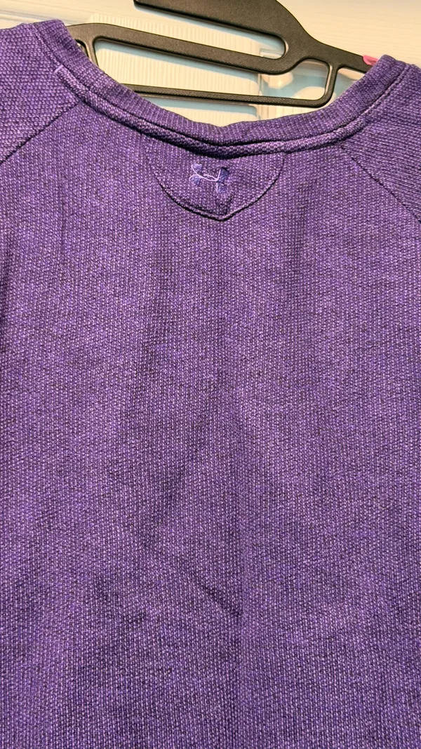 Under Armour Purple Crewneck Sweatshirt Small - Image 4