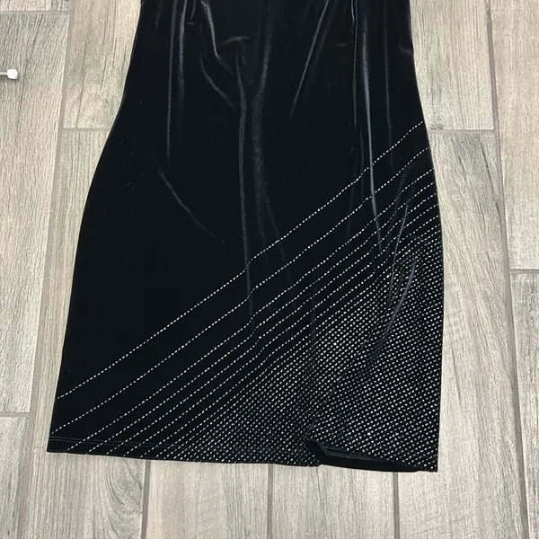 CDC velvet dress Black Size 14 - Image 2
