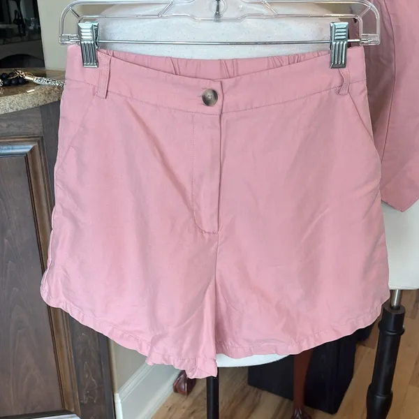 Matching Set Rose Pink Button Vest Comfy Shorts New Size XS - Image 3