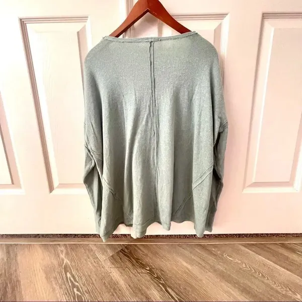 Out from Under green long sleeved top - Image 15