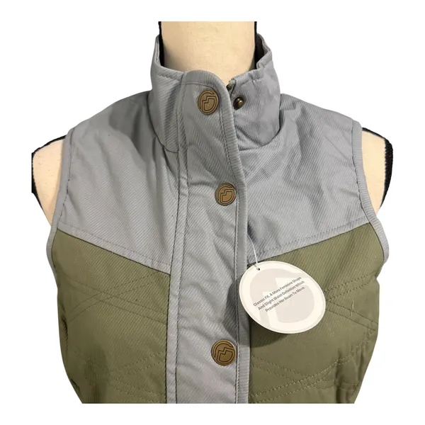 Magellan Outdoors NEW Womens Green Gray Campfire Quilted Full Zip Vest Sz M Warm - Image 2