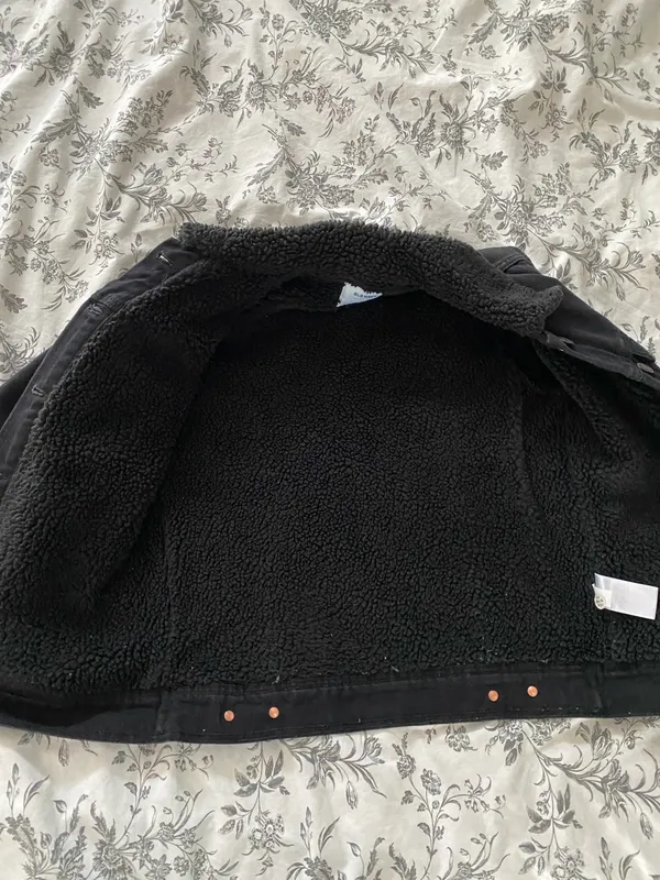 Old Navy Sherpa Jacket Denim Black Lined Women’s S - Image 2
