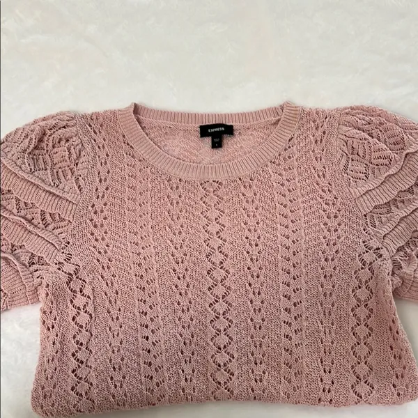 Express Pink Puff Sleeve Blouse with Ruffled Ribbed Design - Image 3