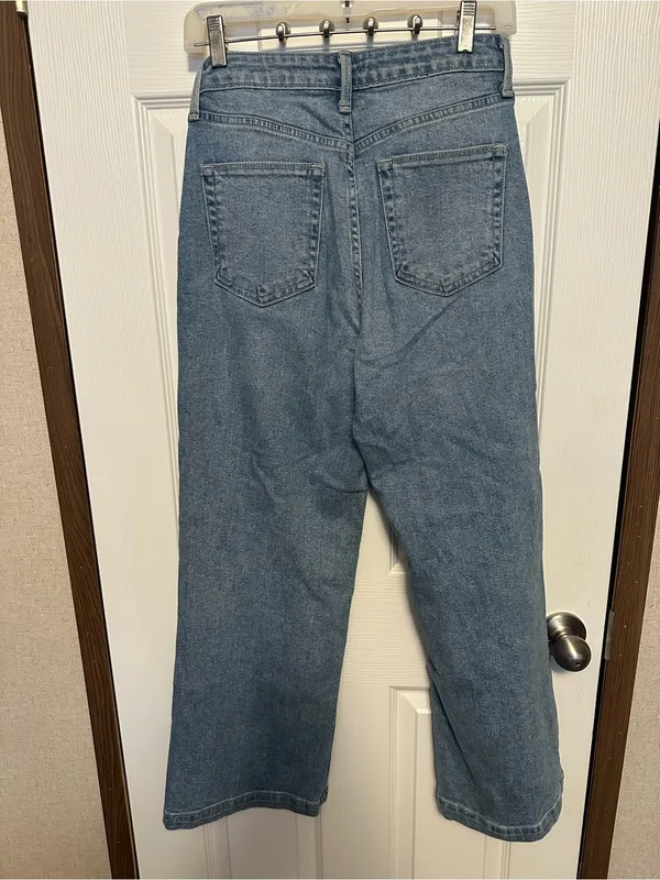 Just Black Light Blue High-Rise Wide-Leg Crop Jeans with Front Patch Pockets - Image 5