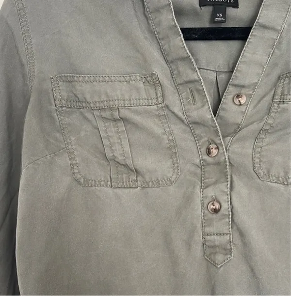 Olive Green Button-Up Blouse - Image 4