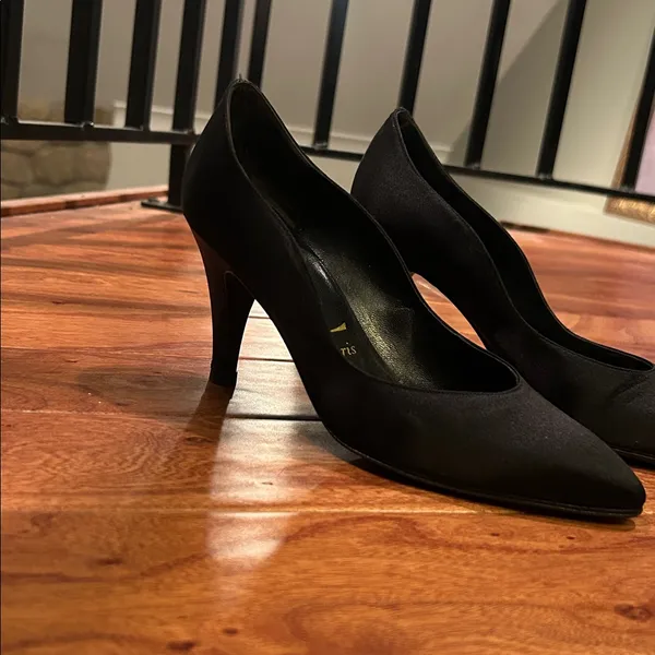 Authentic YSL Black Satin Heels Size 6.5 - Image 4