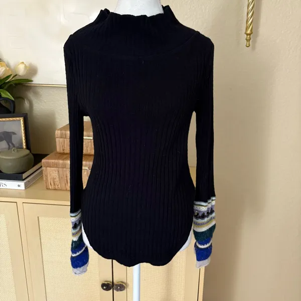 FREE PEOPLE Long Sleeve Mixed-Up Cuff Sweater‎ Size Medium - Image 3