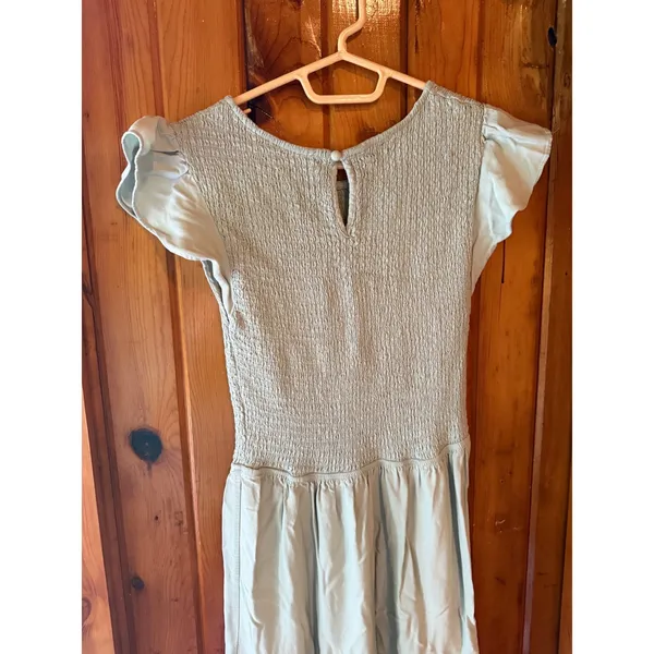 KYL Light Green Smocked Tiered Maxi Dress Flutter Sleeve‎ size Medium - Image 4
