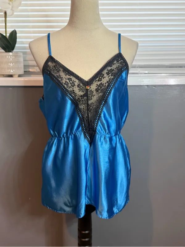 Vintage Sapphire Blue Satin Lace Cami Top Made USA Union Tag Size M - Image 4