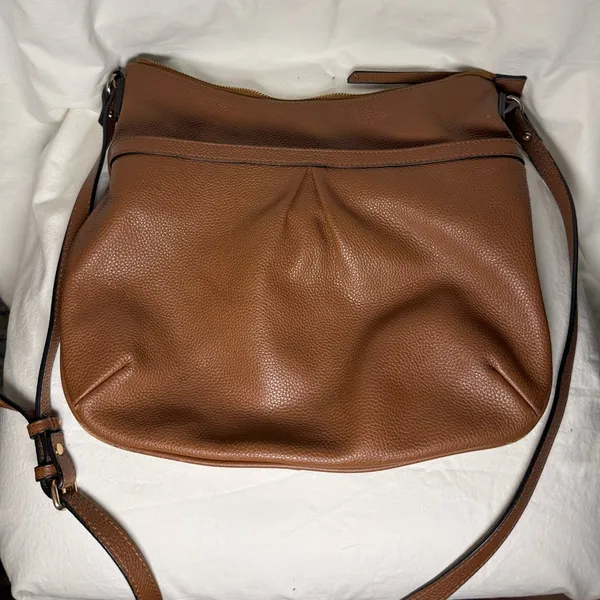 Clarks Pebbled Brown Faux Leather Large Crossbody Shoulder Purse - Image 3