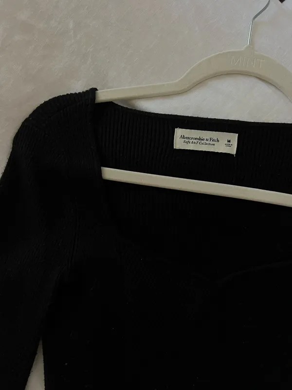 Ribbed Abercrombie and fitch soft top - Image 3