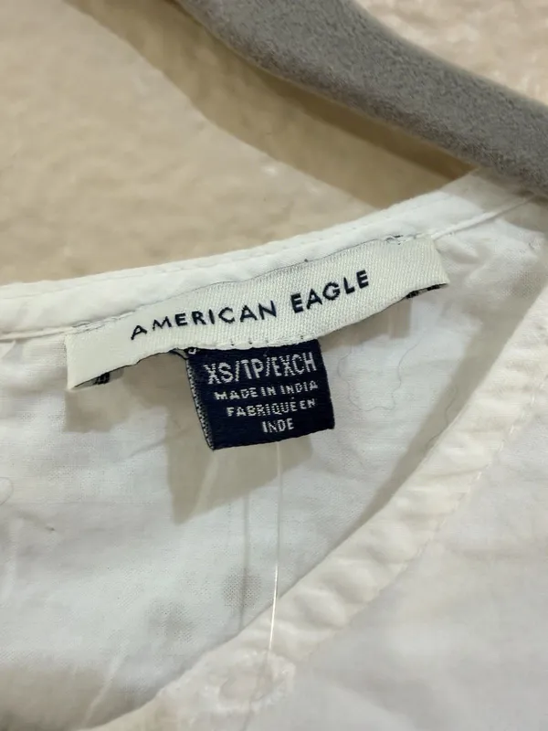 American Eagle Eyelet Blouse XS White 100% Cotton Embroidered Long Sleeve NWT - Image 4
