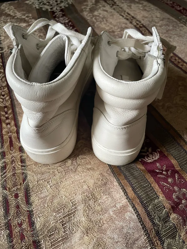 UGG Women White Leather High top Sneakers - Image 5