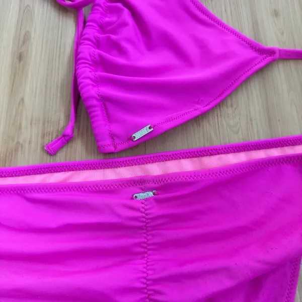 VS PINK Bikini - Image 2