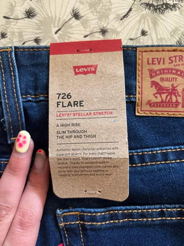 Levi’s Flare High-Rise Jeans 726 Women’s - Image 3