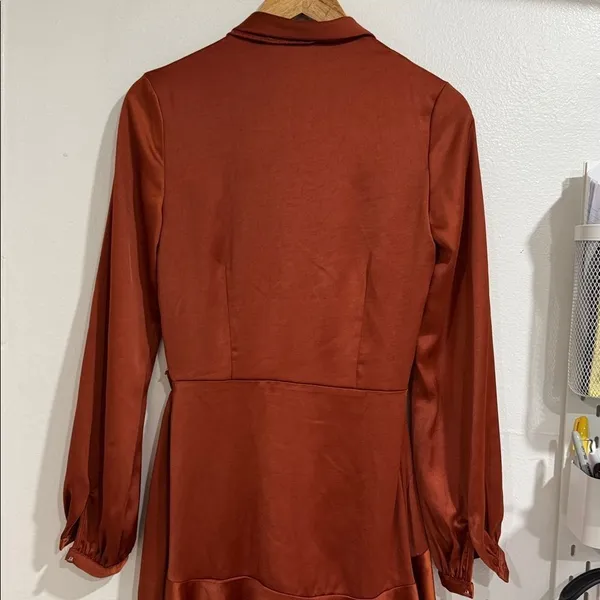 Lucy Paris Sienna Silk Wrap Dress in a rust or spice color EUC - Image 4