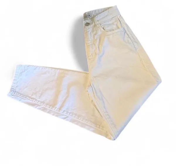 ZARA White High-Waisted Mom Fit Jeans - Size US 2 (EUR 34) - Bright White Denim - Image 3