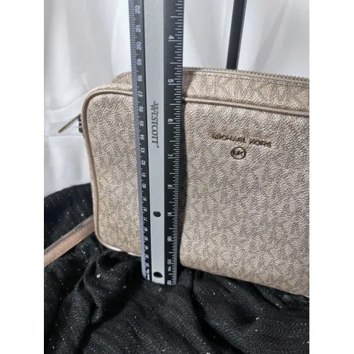 Michael Kors Rose Gold Crossbody‎ Purse Chain Detail - Image 12