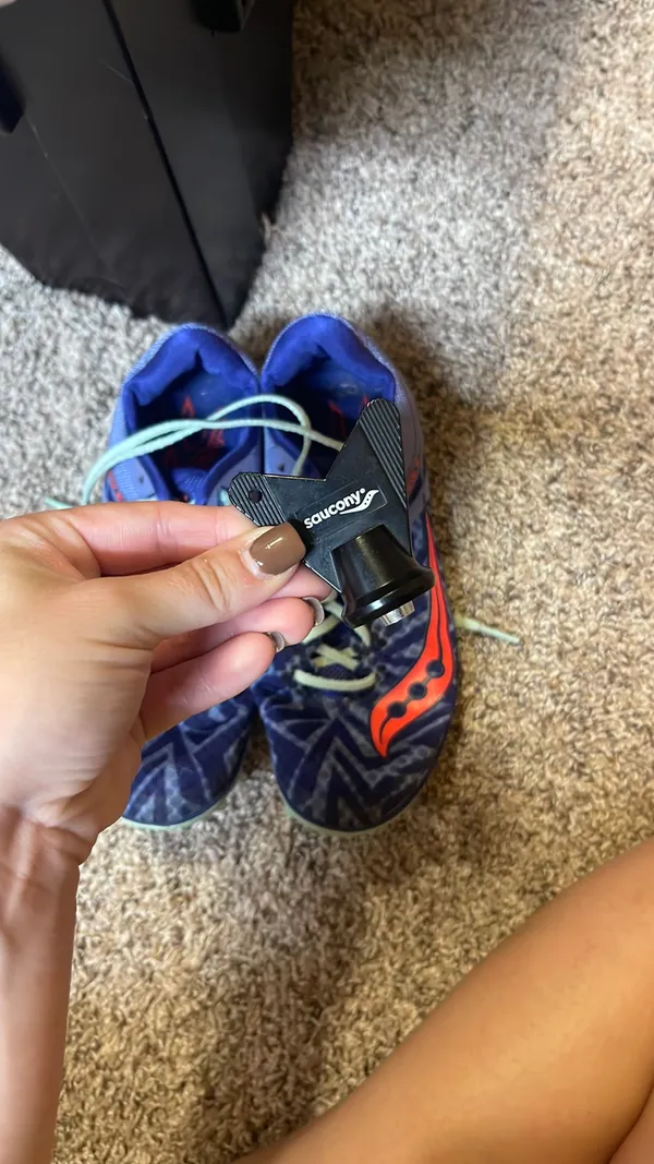 size 6.5 saucany  spikes    - Image 2