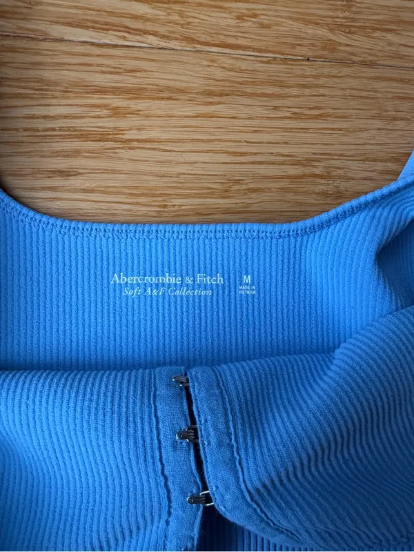 Abercrombie Soft A&F Blue Ribbed Hook & Eye Bodysuit M - Image 2