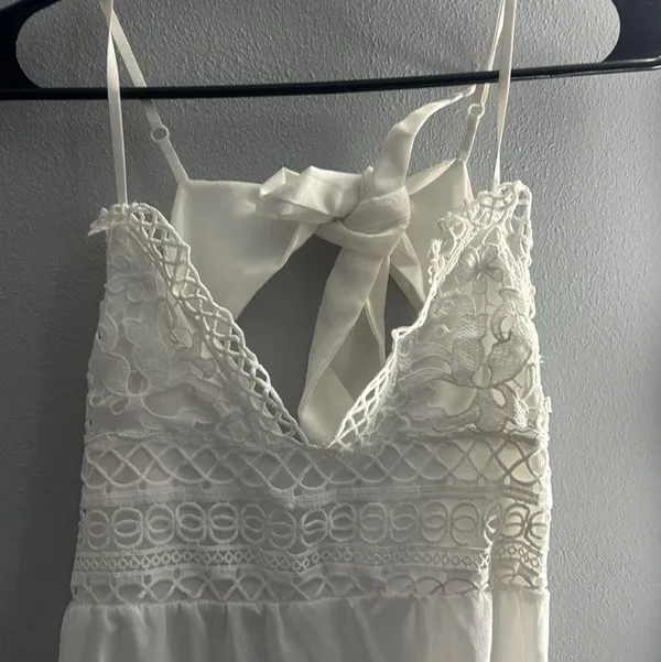 White sundress Size M - Image 4