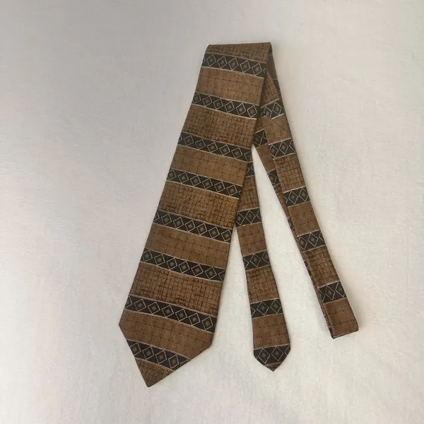 J Ferrar Vintage Silk Tie Men's Brown Geometrics Office Elegant Necktie Classic - Image 4