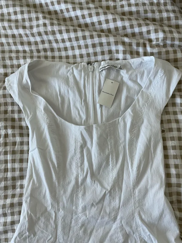 Abercrombie Mila Dress - Image 4